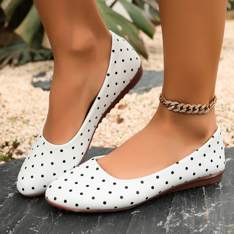 Women Shoes Wedges - Damen Weiße Polka-Dot Ballerinas mit Runder