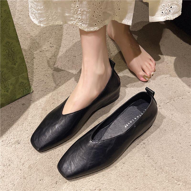 Women'S Shoes In Fashion - Modische Damenschuhe Echtleder-Loafer Luxuriöse Silberne Absätze