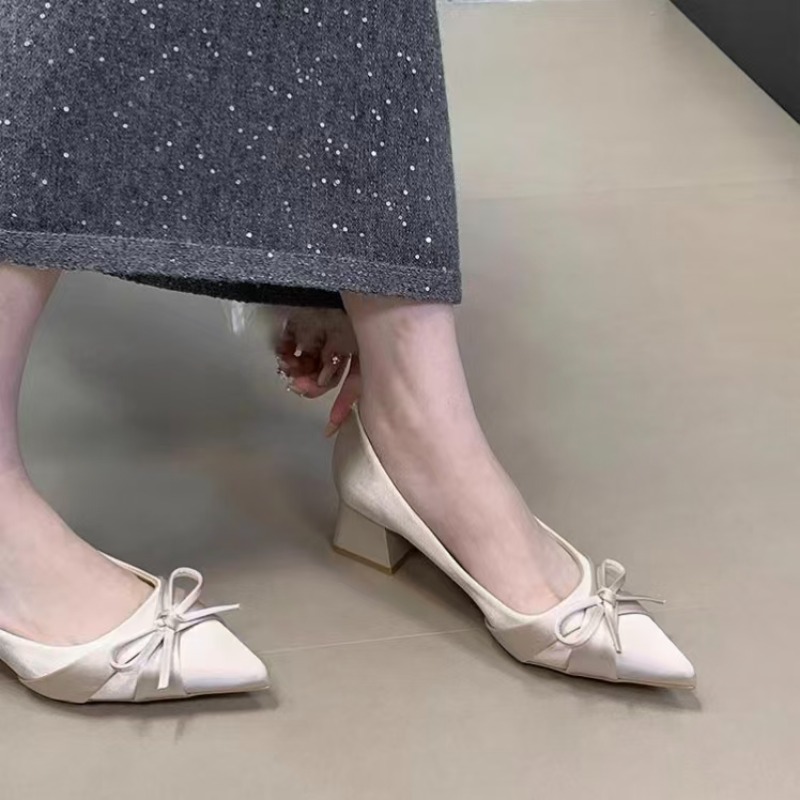 Retro mittellange Einzelschuhe – Women'S Shoes In Fashion Bewertung und Preis